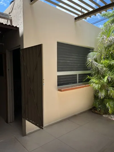 LINDA CASA EN VENTA/RENTA EN GARCIA GINERES SAN DAMIAN (IVC-2661)
