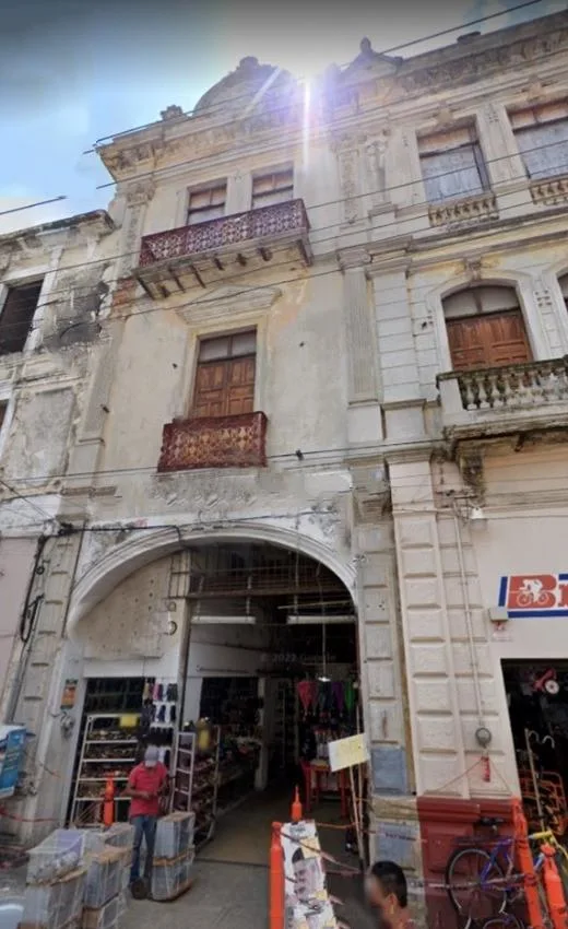 EDIFICIO EN VENTA MERIDA, CENTRO A ESPALDAS DEL MERCADO SAN BENITO (AVC-2111)