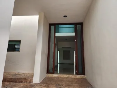 HERMOSA CASA EN RENTA PRIVADA QUINTA MONTECRISTO MERIDA NORTE (IRC-1068)