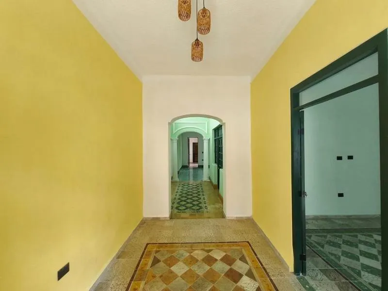 CASA EN RENTA, 3 RECAMARAS,  ALBERCA, REMODELADA, MERIDADA CENTRO CERCA PLANCHA (ARC-1782)