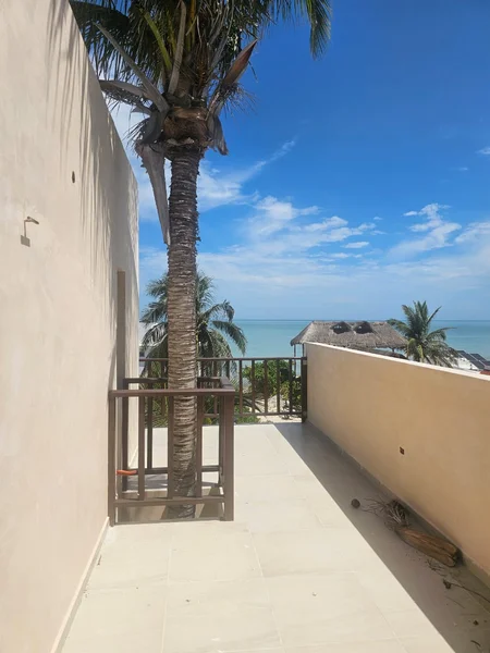 CASA EN VENTA 2 RECAMARAS, ALBERCA, NUEVA PRIMERA FILA CHELEM (NVC-2844)