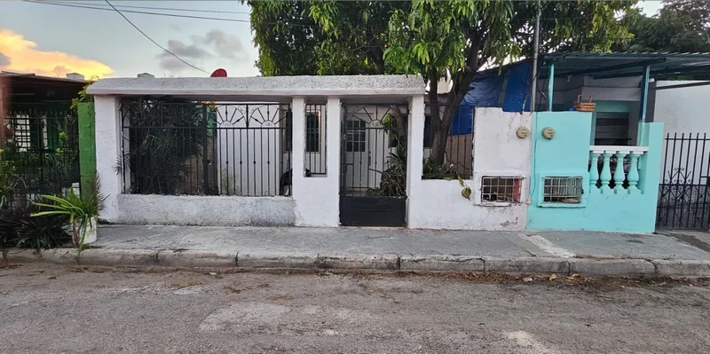 CASA EN VENTA, 2 RECAMARAS, OPORTUNIDAD, COLONIA NORA QUINTANA CERCA PERIFERICO (AVC-2861)